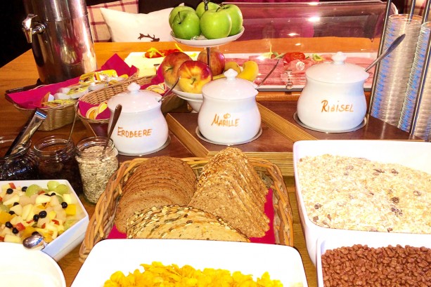 Frühstücksbuffet im Jugendgästehaus Lindenhof